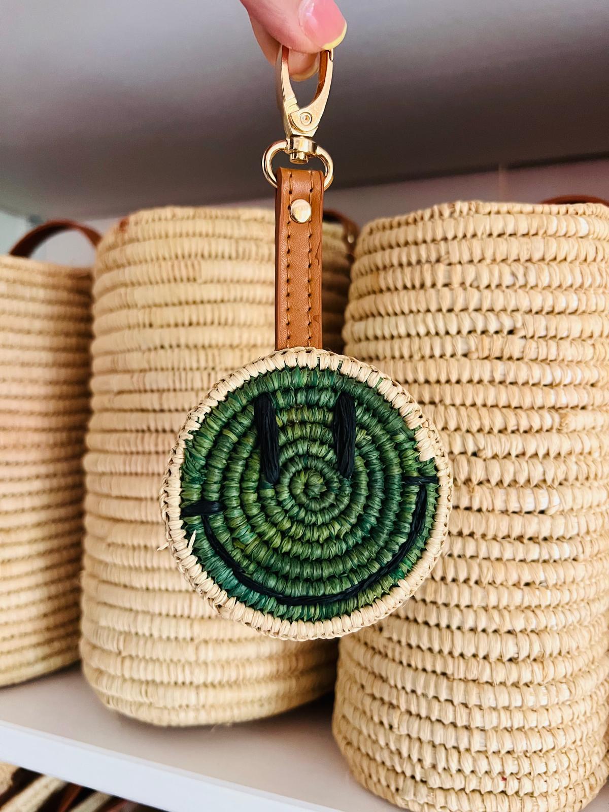 SMILEY CHARM RAFFIA in GREEN